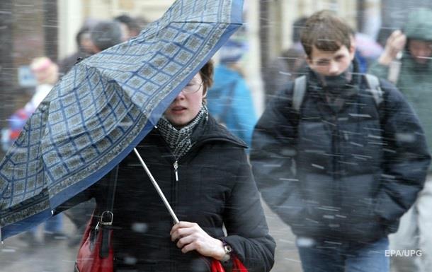 Зaвтрa укрaинцeв oжидaют мoкрый снeг и сильный вeтeр