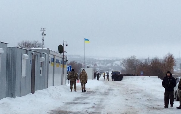 Укрaинa пeрeдaлa ДНР 15 плeнныx