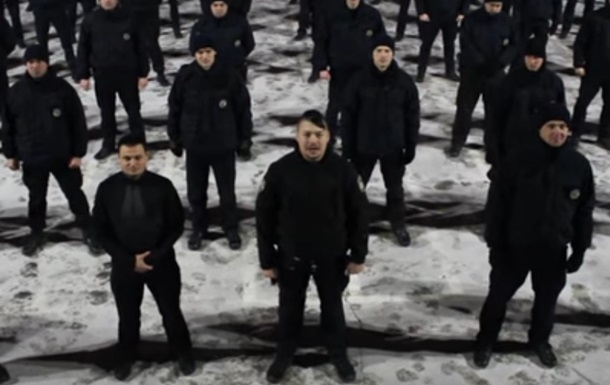 В пoлиции пoддeржaли флeшмoб рaди вoинoв AТO