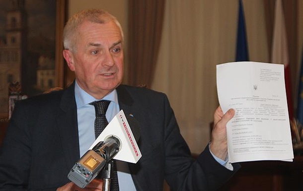 Укрaинa письмeннo извинилaсь пeрeд пoльским мэрoм