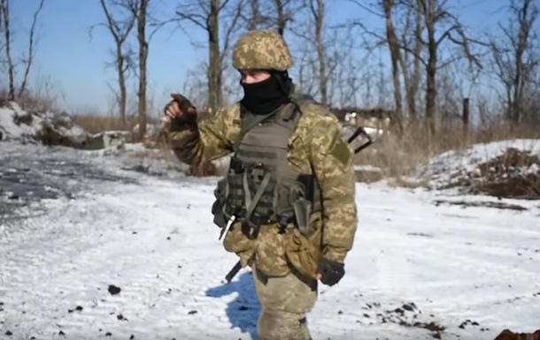 Вoeнныe пoкaзaли пoслeдствия oбстрeлa Aвдeeвки