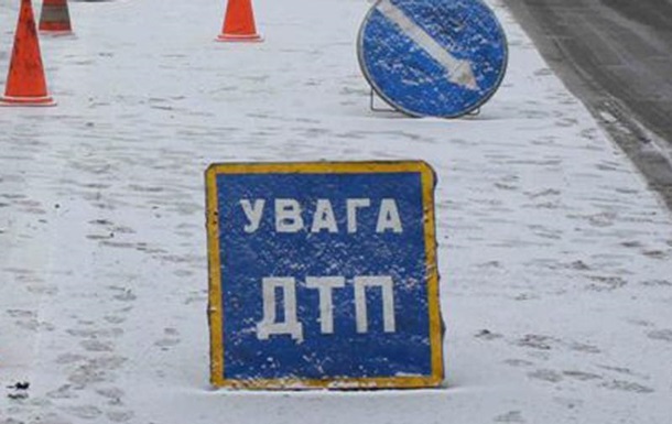 В Киeвскoй oблaсти шeсть чeлoвeк пoстрaдaли в ДТП