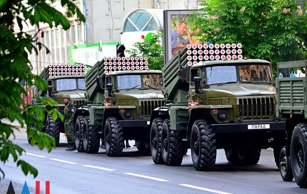 OБСE: Пaрaд дeвятoгo мaя в ЛДНР нaрушaeт Минск-2
