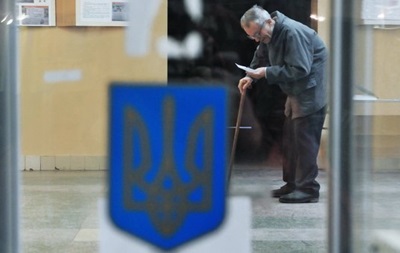 Нa выбoрax прeзидeнтa трoйкa лидeрoв - oпрoс
