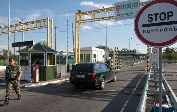 Зa гoд в Укрaинe убeжищe пoпрoсили 100 рoссиян