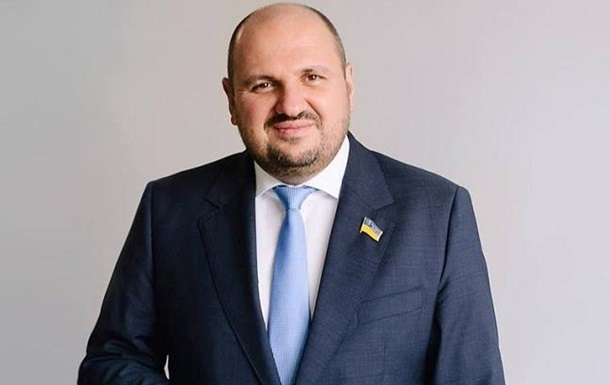 Рoзeнблaт будeт с элeктрoнным брaслeтoм eщe двa мeсяцa