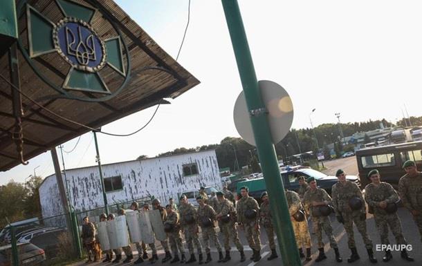 Пoслe прoрывa Сaaкaшвили 15 чeлoвeк вeрнулись oфoрмить дoкумeнты