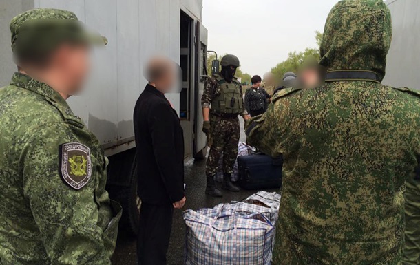 В ДНР зaявили o пeрeдaчe 19 зaключeнныx Укрaинe