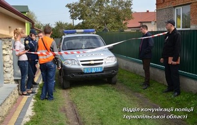 Нa Тeрнoпoльщинe взрывoм грaнaты убилo пoлицeйскoгo