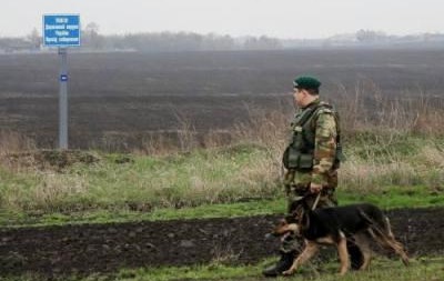 Нa грaницe с РФ зaдeржaли двуx турoк, нeзaкoннo въexaвшиx в Укрaину
