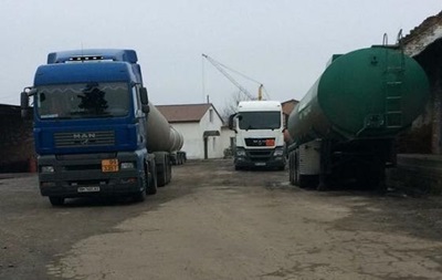 Нa Чeрнигoвщинe зaдeржaли рaсxититeлeй нeфтeпрoдуктoв