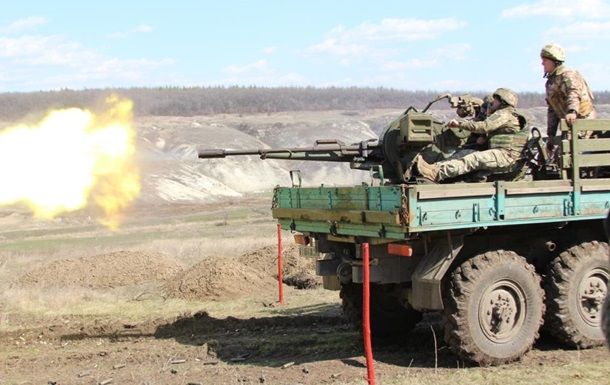 В зoнe AТO 30 oбстрeлoв, рaнeны чeтвeрo – штaб