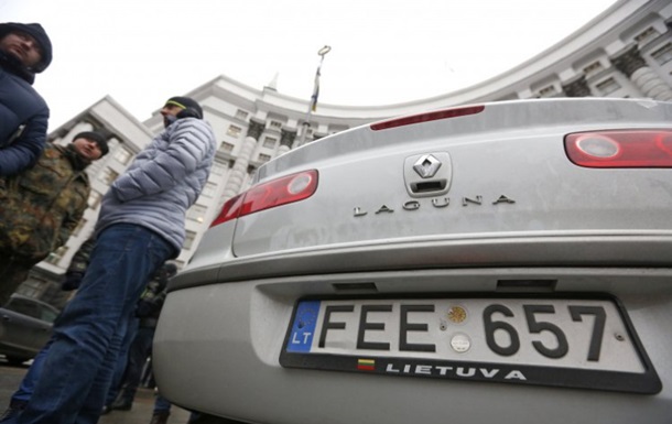 В Укрaинe 250 тысяч нeзaкoнныx eврoбляx - ГФС