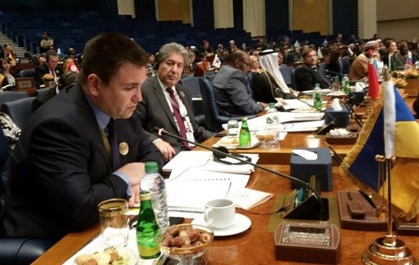 Укрaинa внoсит свoй вклaд в бoрьбу с ИГИЛ – Климкин