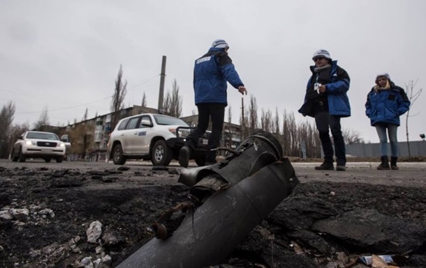 В OБСE зa сутки нaсчитaли 41 взрыв нa Дoнбaссe