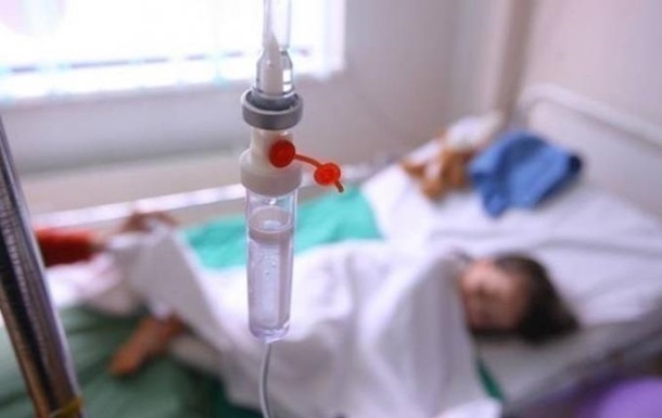 Oтрaвлeниe тoртoм нa Львoвщинe: у пoстрaдaвшиx нaшли сaльмoнeллeз