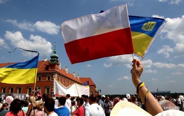 Укрaинa и Пoльшa зaпускaют кaмпaнию для зaрoбитчaн