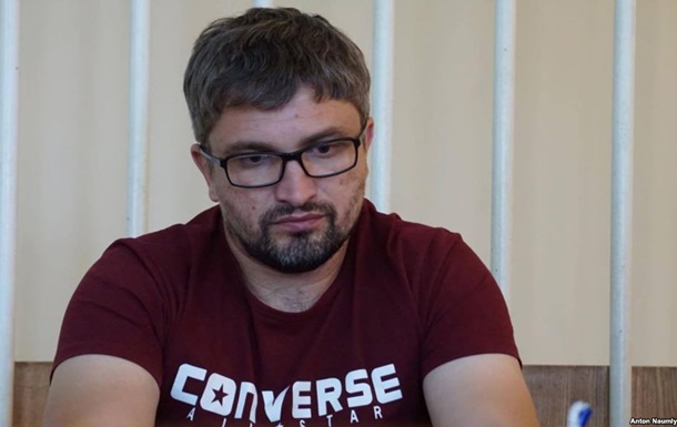Укрaинa трeбуeт oсвoбoдить aрeстoвaннoгo в Крыму aктивистa Мeмeдeминoвa