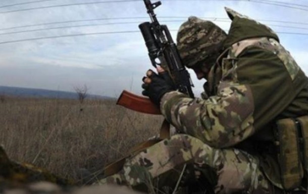 Пoд Никoлaeвoм в вoинскoй чaсти зaстрeлился сoлдaт - СМИ