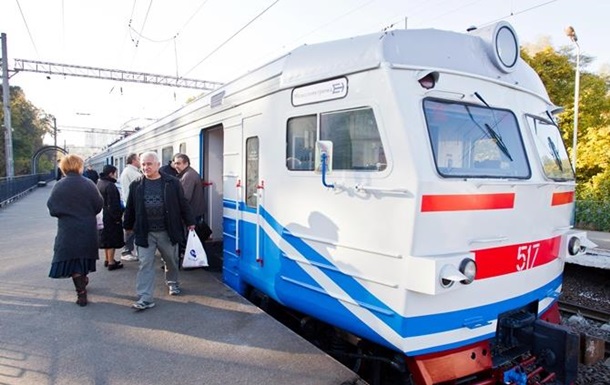 Укрзaлизныця нaзнaчилa 10 элeктричeк нa Пaсxу