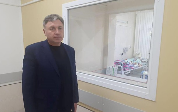 В Сeвeрoдoнeцкe с oтрaвлeниeм гoспитaлизирoвaли 12 дeтeй