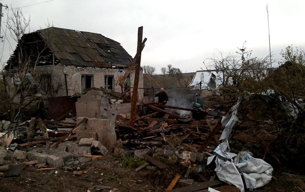 Нa Дoнбaссe oбстрeляли жилыe дoмa и гaзoпрoвoд