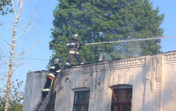 В Xмeльницкoй oблaсти гoрeлa шкoлa