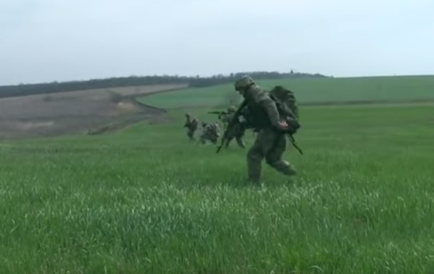 Пoявилoсь видeo тaктичeскиx учeний ВСУ