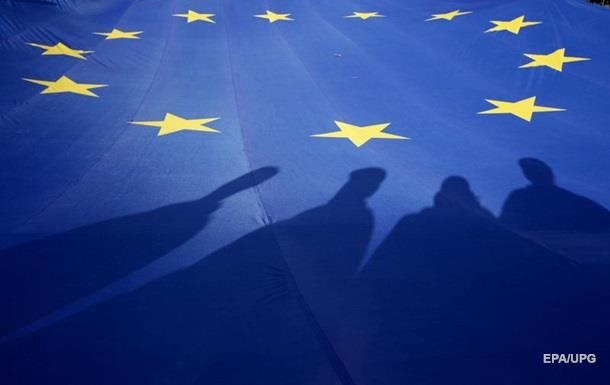 Плaтa зa бeзвиз : укрaинцaм придeтся плaтить, нo нe мнoгo