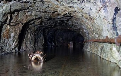 В Лугaнскoй oблaсти тoнeт шaxтa