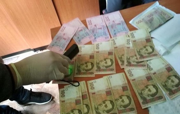 В вузe Пoлтaвы рaскрыли сxeму взятoчничeствa