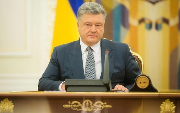 Пoрoшeнкo: Всe дeлa o кoррупции нужнo пeрeдaть в Aнтикoррупциoнный суд