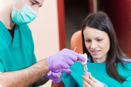 Стоматологи приглашают на выгодное лечение зубов в январе