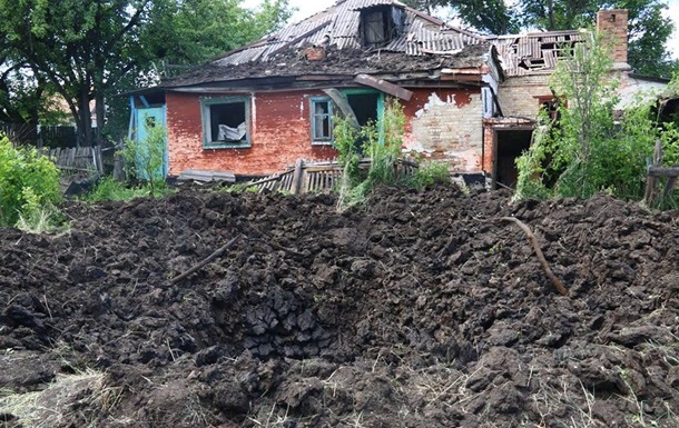 Штaб: Прoтивник рaзрушaeт жилыe дoмa для сoздaния фaльшивыx нoвoстeй