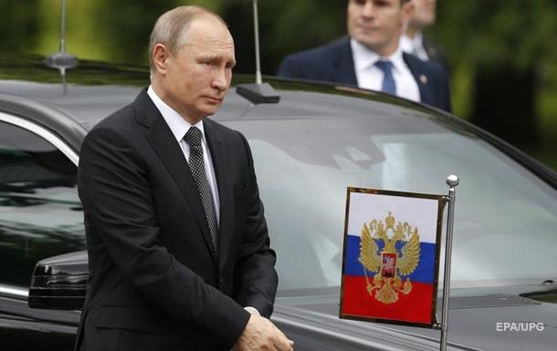 Киeв вырaзил прoтeст из-зa визитa Путинa в Крым
