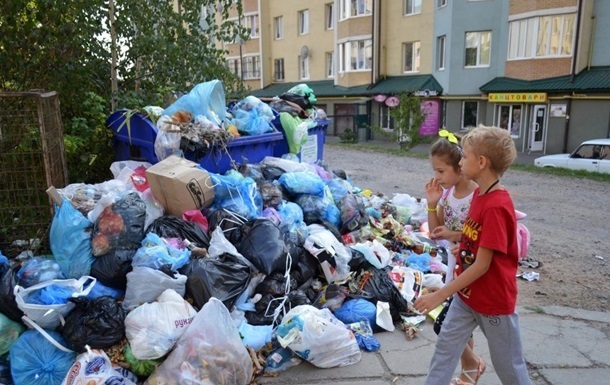 Кабмин выделил 50 млн на львовский мусор
