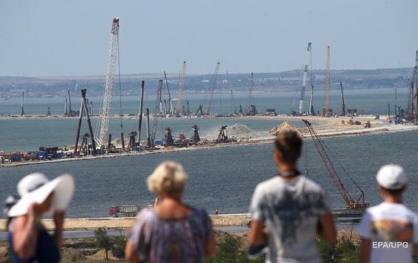 Грузовик врезался в столб. В РФ объяснили крымский блэкаут