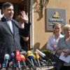 Суд и тур по городам. Что происходит с Саакашвили