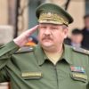 Захарченко наградил российского генерала за помощь ДНР