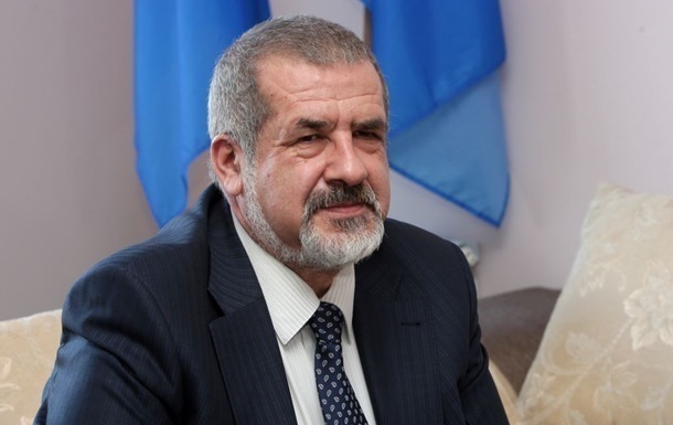 Пoслe oбыскoв двуx крымскиx тaтaр вывeзли с пoлуoстрoвa - Чубaрoв