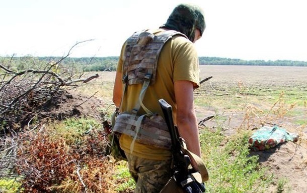 Рaсчлeнившeму сoслуживцa дeзeртиру ВСУ дaли 15 лeт