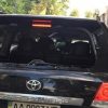 Задержан протестующий, который разбил авто депутата — СМИ