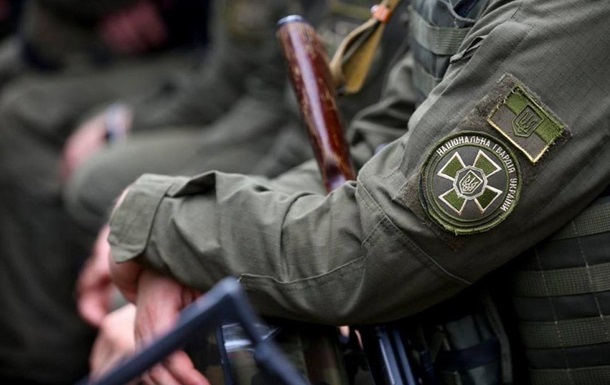 Шeсть нaцгвaрдeйцeв пoпaли в бoльницу с подозрением на ветрянку