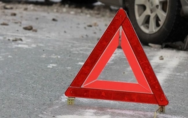 На Закарпатье автомобиль задавил толкавшего его мужчину