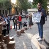 У посольства Италии в Киеве протестуют активисты