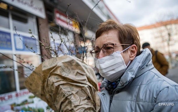 Кабмин опроверг то, что банки и магазины обязаны предоставлять маски