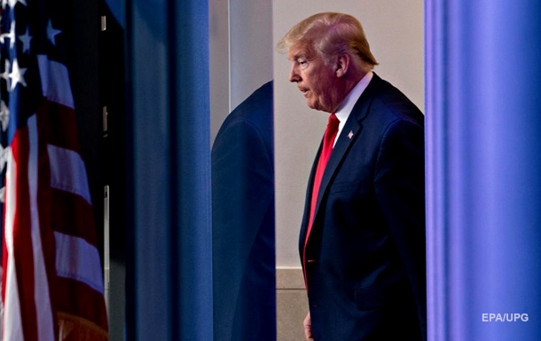 Трамп отдал $100 тысяч зарплаты на борьбу с COVID