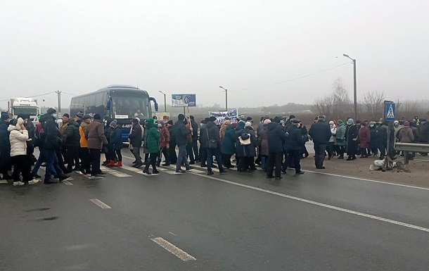 На Полтавщине перекрывали дорогу из-за цен на газ