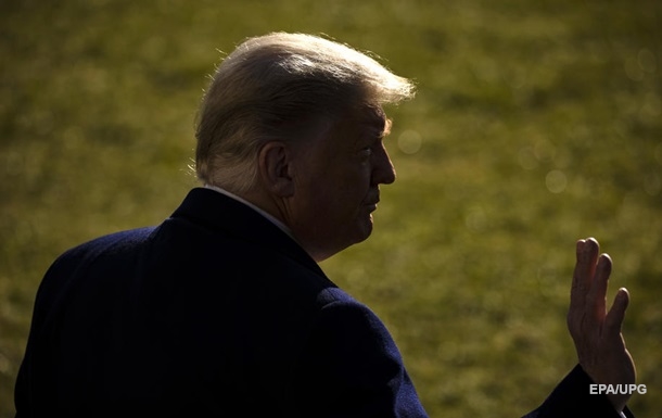 Трампа выгнали из Twitter. Война из-за соцсетей