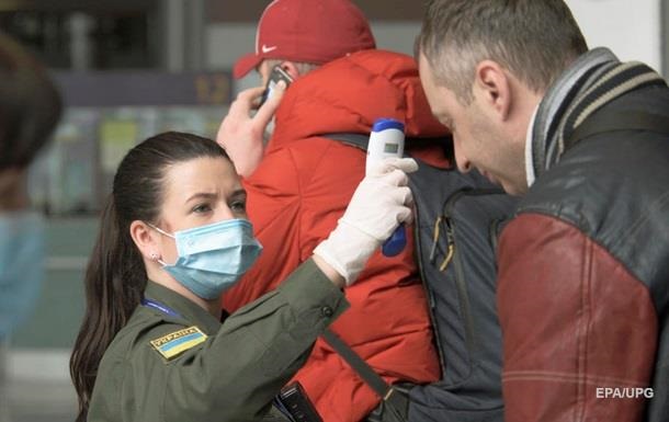 В ЦОЗ объяснили, кому не нужна самоизоляция после поездки за границу